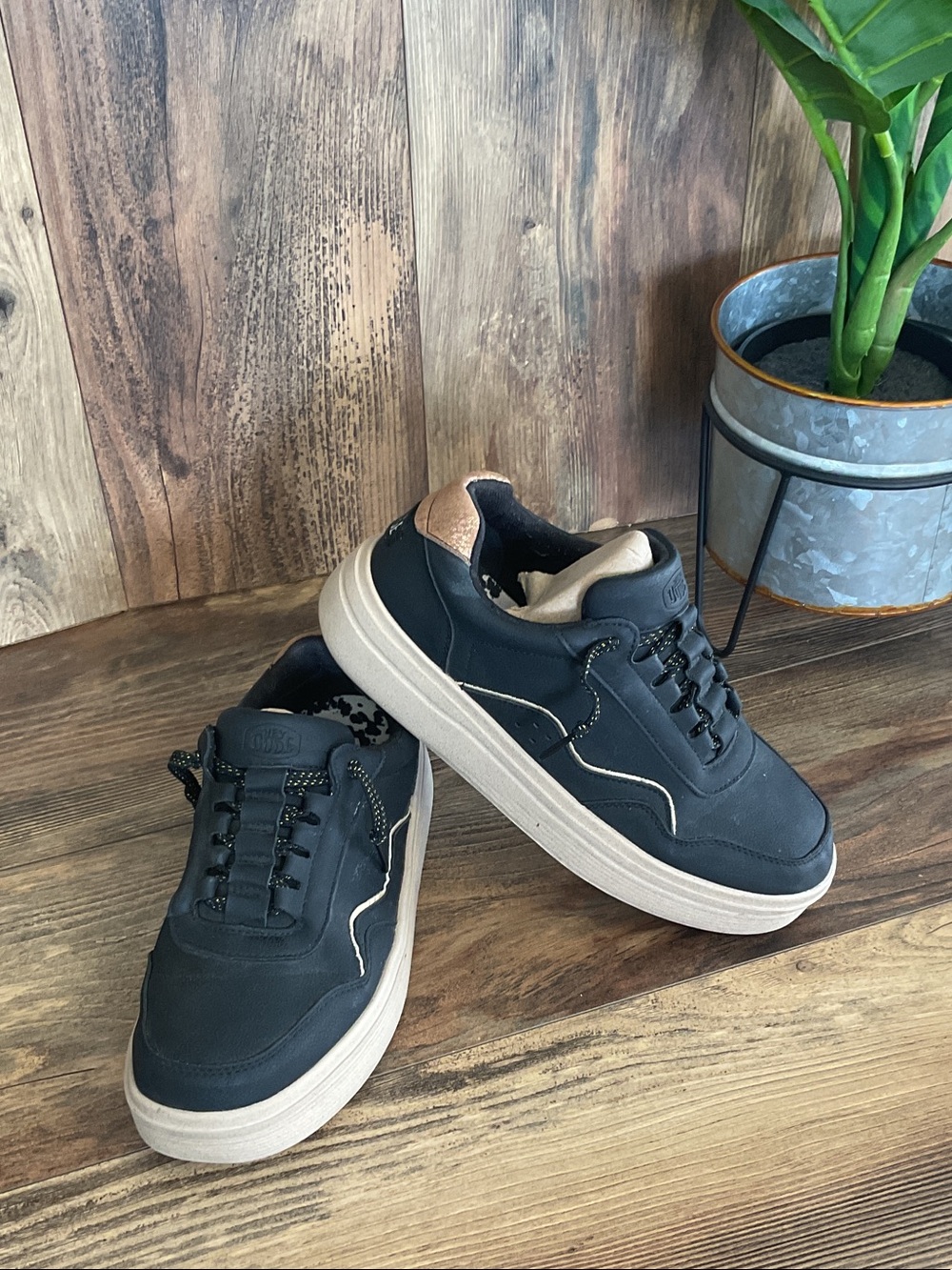Hey Dude Hudson Lift Metallic Platform Sneakers W9